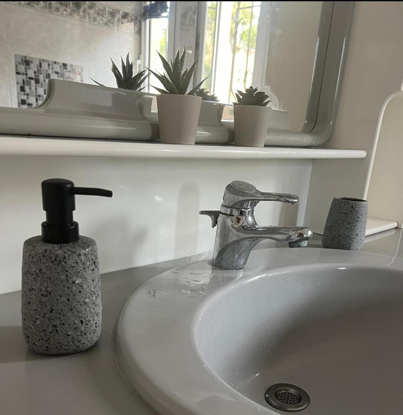 Olive Stone Villa Nea Skioni Bagian luar foto